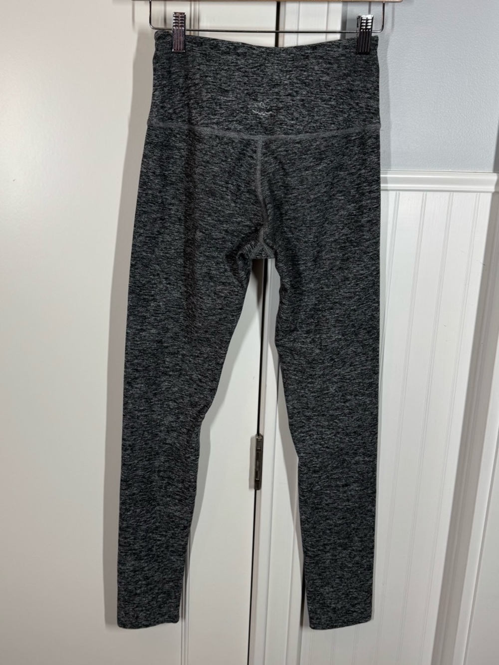 Beyond Yoga Gray Space Dye High Waisted Leggings Size Medium Full Length‎